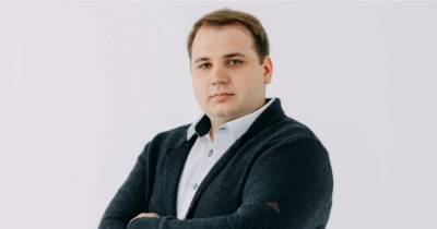 Александр Корниенко - Денис Монастырский - Безработный житель Сум принял присягу нардепа и пополнил фракцию "слуг" - dsnews.ua - Украина - Сумы