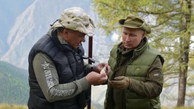 Сергей Шойгу - Владимир Путин - Дмитрий Песков - Путин и Шойгу отправились на отдых в Сибирь - russian.rt.com - Москва - Россия