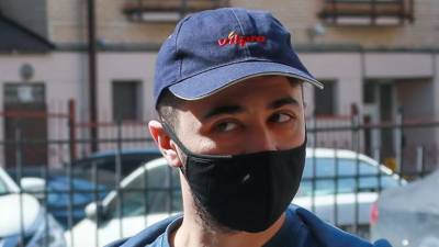 Комик Мирзализаде обжаловал решение МВД о пожизненном запрете въезда в Россию - russian.rt.com - Москва - Россия