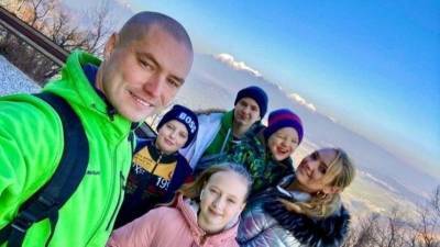 Анастасия Макеева - Дочь мужа Макеевой о встрече с отцом: «Он вел себя так, будто я не его ребенок» - 5-tv.ru - Россия
