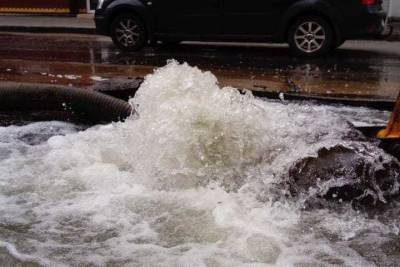 Отключения воды в Саратове не прекращаются, но КВС сообщает о достижениях в ремонте водопроводов - saratov.mk.ru - Саратов