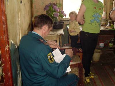 Мать одной из убитых в Киселевске девочек спала пьяным сном, пока весь город искал ее дочь - rosbalt.ru - Киселевск