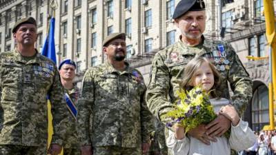 Владимир Зеленский - Украинцы дали оценку военному параду на День Независимости – опрос - hubs.ua - Украина - Киев
