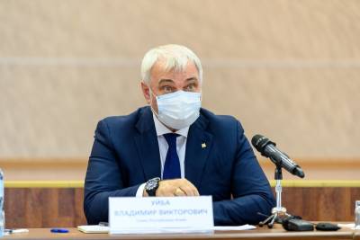 Владимир Уйба - Владимир Уйба дал поручения правительству Коми по решению проблем жителей Усинска - komiinform.ru - респ. Коми - Усинск