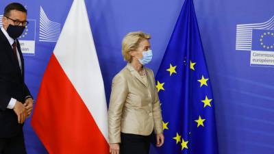 Дидье Рейндерс - Еврокомиссия требует оштрафовать Варшаву - ru.euronews.com - Россия - США - Италия - Франция - Польша - Чехия - Афганистан - Варшава