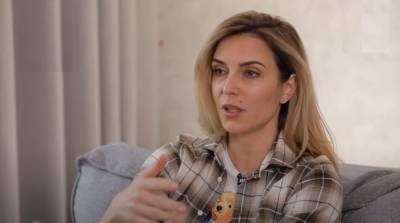 Марина Боржемская - Вячеслав Узелков - Тренер "Зважені та щасливі" Боржемская в нежном платье дала полезный совет женщинам: "Иногда необходимо задержаться..." - sport.politeka.net - Украина