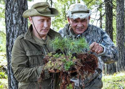 Сергей Шойгу - Владимир Путин - Дмитрий Песков - Песков рассказал об очередном таежном мини-отпуске Путина и Шойгу - newsland.com - Москва - Россия - Благовещенск