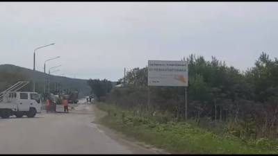 На Сахалине дорожную реальность приводят в соответствие с баннером - sakhalin.info - Холмск - район Холмский