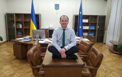 Денис Малюська - Малюська рассказал, по чьей просьбе готов уволиться - korrespondent.net - Украина