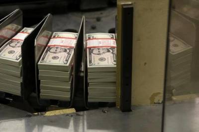 За первые пять минут торгов курс доллара США повысился до 73,3572 руб. - smartmoney.one - США - Reuters
