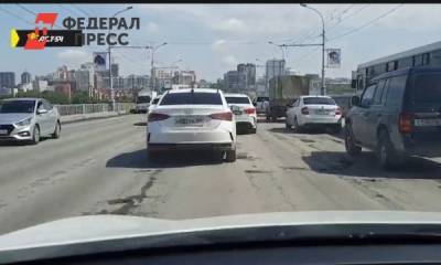 Администрация Новосибирска отложила капремонт Октябрьского моста на неопределенный срок - fedpress.ru - Новосибирск - Анатолий Локоть