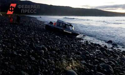 В Мурманской области продолжаются поиски трех человек с затонувшего судна - fedpress.ru - Россия - Мурманск - Мурманская обл.