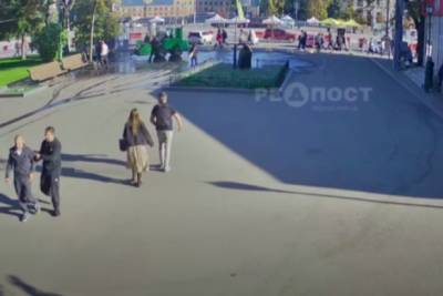 Трое парней напали на коммунальщиков в Харькове и попали на видео - rupor.info - Харьков