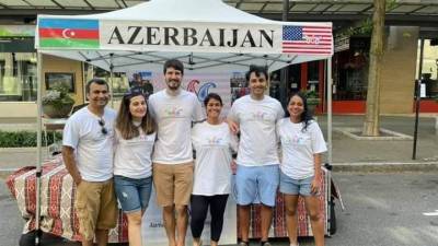 Азербайджан был представлен на международном кулинарном фестивале в США (ФОТО) - trend.az - Китай - США - Сирия - Украина - Италия - Колумбия - Германия - Япония - Мексика - Киргизия - Пакистан - Азербайджан - Вьетнам - Эквадор - Словакия - шт.Северная Каролина