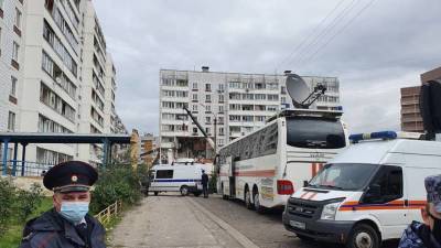 «Общее горе»: жители Ногинска несут теплые вещи пострадавшим при взрыве газа - vm.ru - Московская обл. - Ногинск