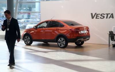 АВТОВАЗ начал продавать машины без дилерской накрутки. Но не всем - zr.ru