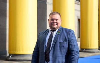 Андрей Клочко - Нардеп Слуги народа пояснил, откуда его мать взяла миллионы на недвижимость - korrespondent.net - Украина
