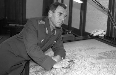 Борис Ельцин - Зачем после падения ГКЧП Горбачёв назначил министром обороны одного из «путчистов» - russian7.ru - Москва - РСФСР