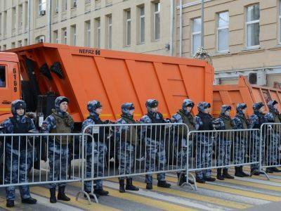 "Медуза": для разгоняющего митинги полка строят штаб-квартиру на 10 млрд руб - kasparov.ru - Москва - Россия