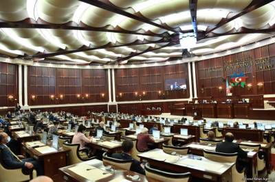 В Азербайджане названы сроки внесения законопроекта о госбюджете в парламент - trend.az - Азербайджан