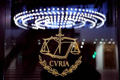 Мужчина 33 года скрывал смерть родителей и жил на их пенсии - lenta.ru - Ирландия