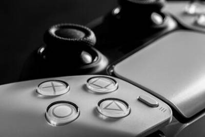 Раскрыты сроки выхода дорогой консоли PlayStation - lenta.ru