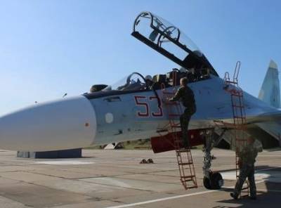 Александр Лукашенко - Россия отправила в Беларусь три истребителя СУ-30СМ. ФОТО - enovosty.com - Россия - Белоруссия
