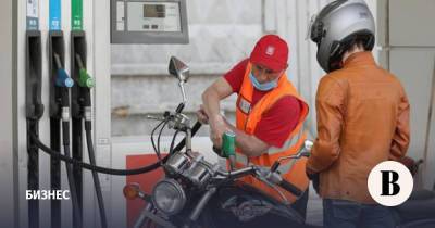Стоимость бензина на АЗС упала впервые за 1,5 года - vedomosti.ru - Россия - Уфа - Оренбург - Орел
