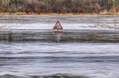 Во французском городе Ажен эвакуируют жителей из затопленных кварталов - aif.ru - Франция