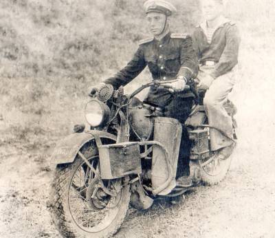 Жорес Алферов - «Советские байкеры»: почему милиционеры ездили на мотоциклах «Харлей-Дэвидсон» - russian7.ru