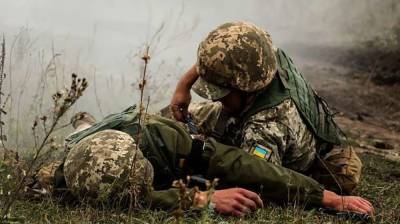 В зоне ООС двое украинских военнослужащих получили осколочные ранения - lenta.ua - Россия - Украина