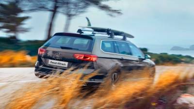 Модернизированный универсал Passat Alltrack от Volkswagen появился в России - inforeactor.ru - Россия
