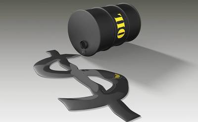 Арсений Дадашев - Сильный доллар не мешает нефти расти в цене - svpressa.ru