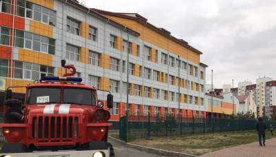 В Ханты-Мансийске второй раз за сутки эвакуируют гимназию - znak.com - Ханты-Мансийск - Югра
