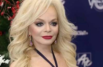 Лариса Долина - Потерявшая меру уколам красоты Долина ужасно изменила себя - pupolita.ru