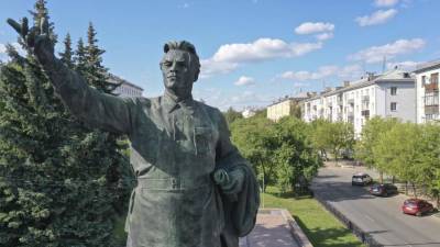 Владимир Путин - Андрей Турчак - ЕР попросила Путина присвоить 11 городам звание «Город трудовой доблести» - iz.ru - Россия - Израиль - Дзержинск - респ. Коми - Нижегородская обл. - респ. Саха - Чита
