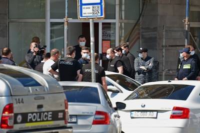 Освобождены заложники из захваченного здания «Банка Грузии» - lenta.ru - Грузия