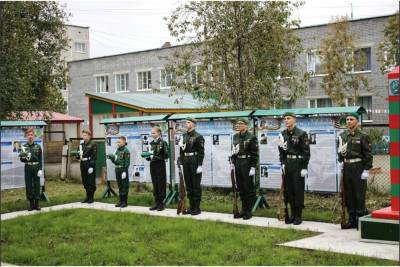 Под Мурманском юнармейцы открыли «Аллею памяти и славы» – Учительская газета - ug.ru - Россия - Мурманск - Мурманская обл.