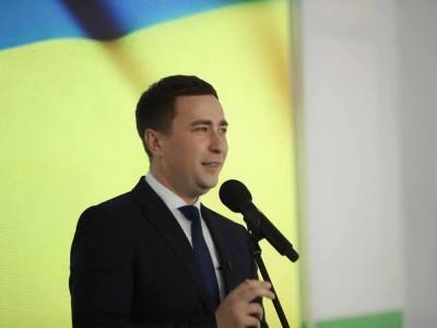 Роман Лещенко - Украинцев годами пугали вывозом плодородного слоя почвы в Китай, а все это время в стране существовал теневой рынок земли – Лещенко - gordonua.com - Китай - Украина