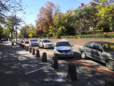 Ростовчане наплевали на новую разметку для велодорожки на Пушкинской и перекрыли всё - privet-rostov.ru - Ростов-На-Дону