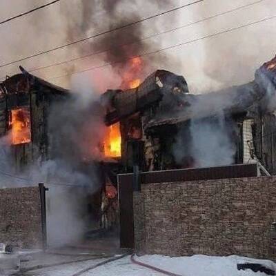 Четверо взрослых и ребенок погибли на пожаре в Хомутово - radiomayak.ru - Иркутск - район Иркутский