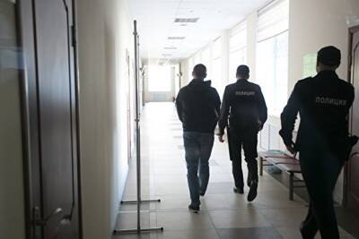 Тренер спортшколы Челябинска в Новый год попал в полицию из-за кражи продуктов - znak.com - Россия - Челябинск