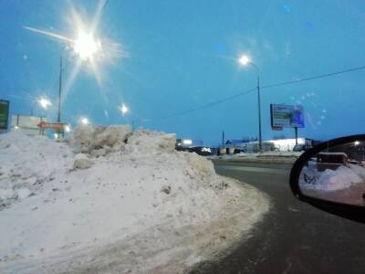 Нижегородцы жалуются на навалы снега на перекрестках - vgoroden.ru - Нижегородская обл. - Нижний Новгород