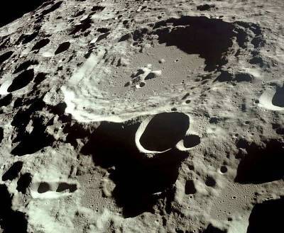 Учёные объяснили, почему видимое полушарие Луны тяжелее невидимого - actualnews.org - Китай - Макао