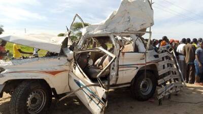 В Танзании 14 человек погибли в ДТП с микроавтобусом - iz.ru - Израиль - Нижегородская обл. - Танзания - Скончался