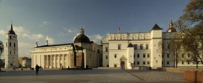 Литва - В Вильнюсе у Дворца правителей будет сквер королевы Боны Сфорцы - obzor.lt - Италия - Литва - Вильнюс - Бари