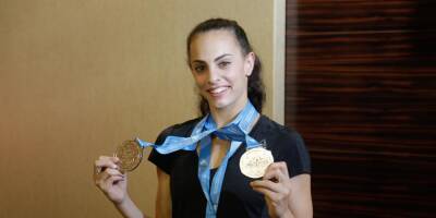 Лина Ашрам - У олимпийской чемпионки украли символ ее победы в Токио - detaly.co.il - Токио