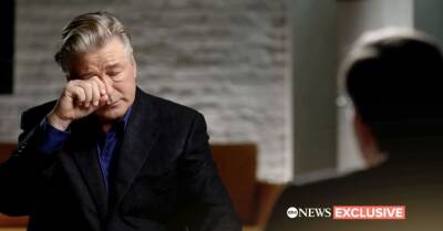 Алек Болдуин - Галина Хатчинс - Менеджер по реквизиту "Ржавчины" подала в суд на поставщика оружия за боевые патроны на площадке - rus.delfi.lv - Латвия