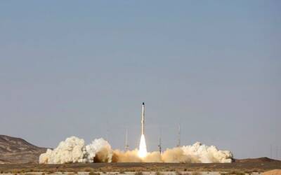 Иран запустил в космос твердотопливную ракету-спутник - unn.com.ua - США - Украина - Киев - Иран - Тегеран