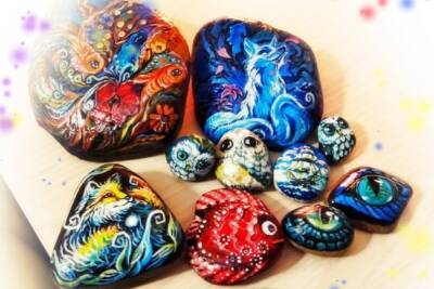 Каменное чудо: жительница Рыбинска создает на камнях маленькие шедевры - yar.mk.ru - Рыбинск